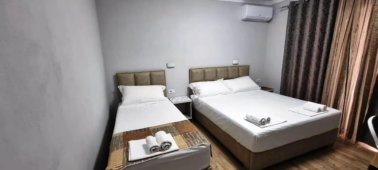 Aaa Apartment Berat Bed & Breakfast