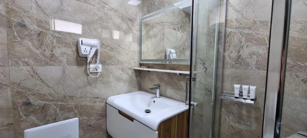 Aaa Apartment Berat