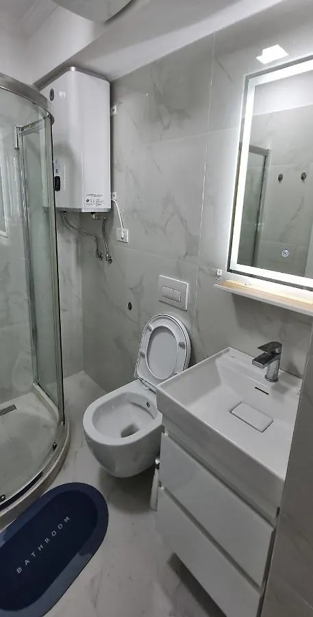 Aaa Apartment Berat Bed & Breakfast