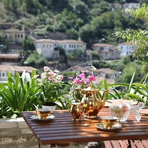 Pensionat Hani I Xheblatit, Berat